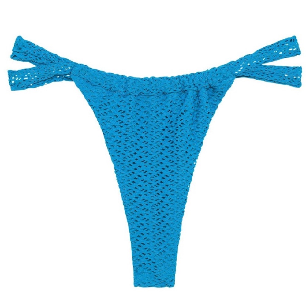 Monday Swimwear Ride the wave crochet Malta
Bottom - Medium NWT